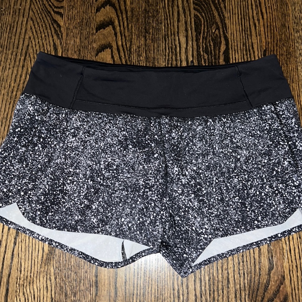 Lululemon size 8 shorts
